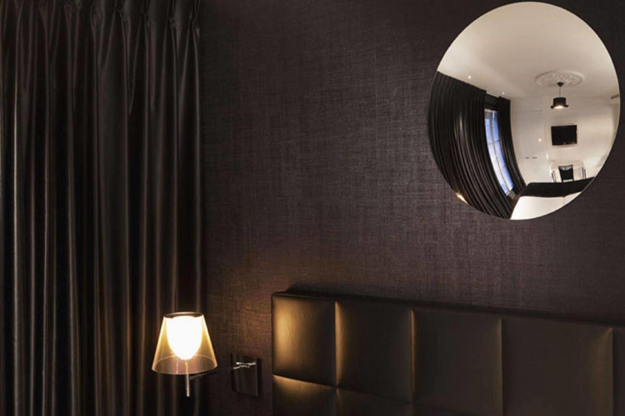 First Tour Eiffel Hotel Parijs